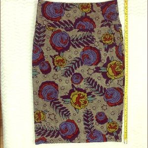 Versatile Lularoe Cassie Pencil Skirt XS